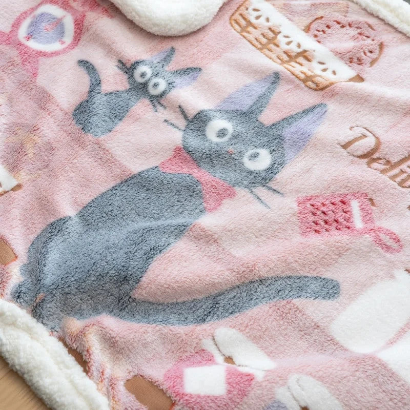 🐾 Plaid Fluffy Boulangerie de Jiji – Kiki la Petite Sorcière
